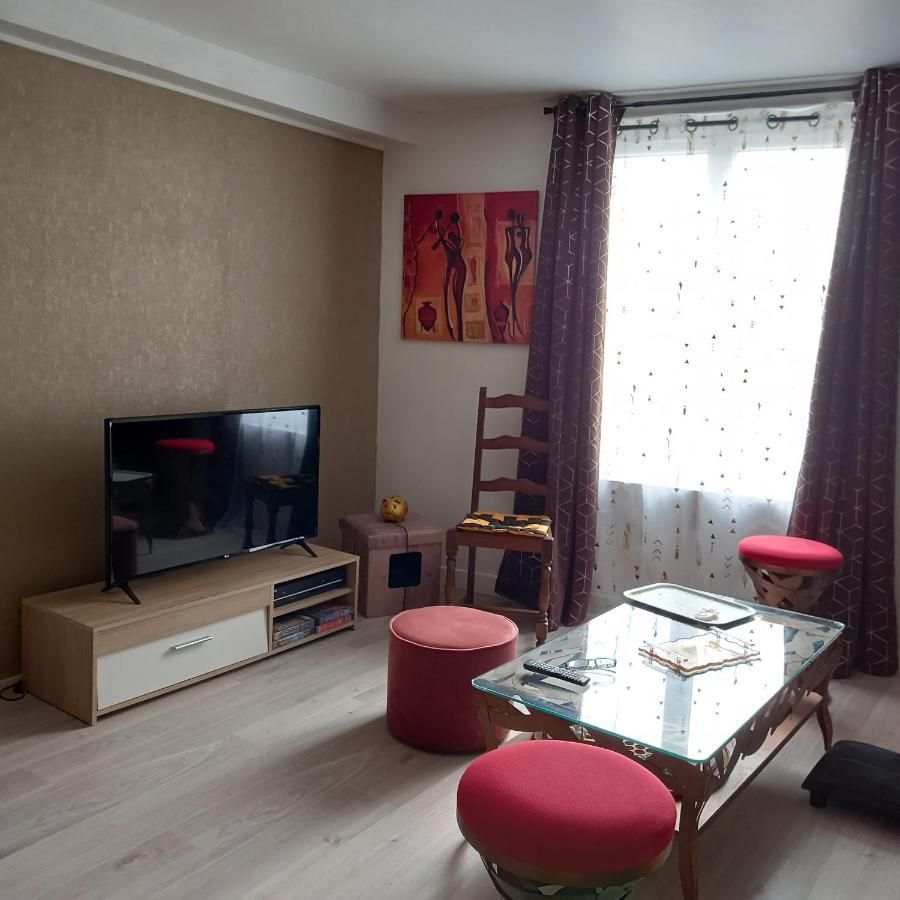 Une Chouette Maison Arcay  Exterior foto